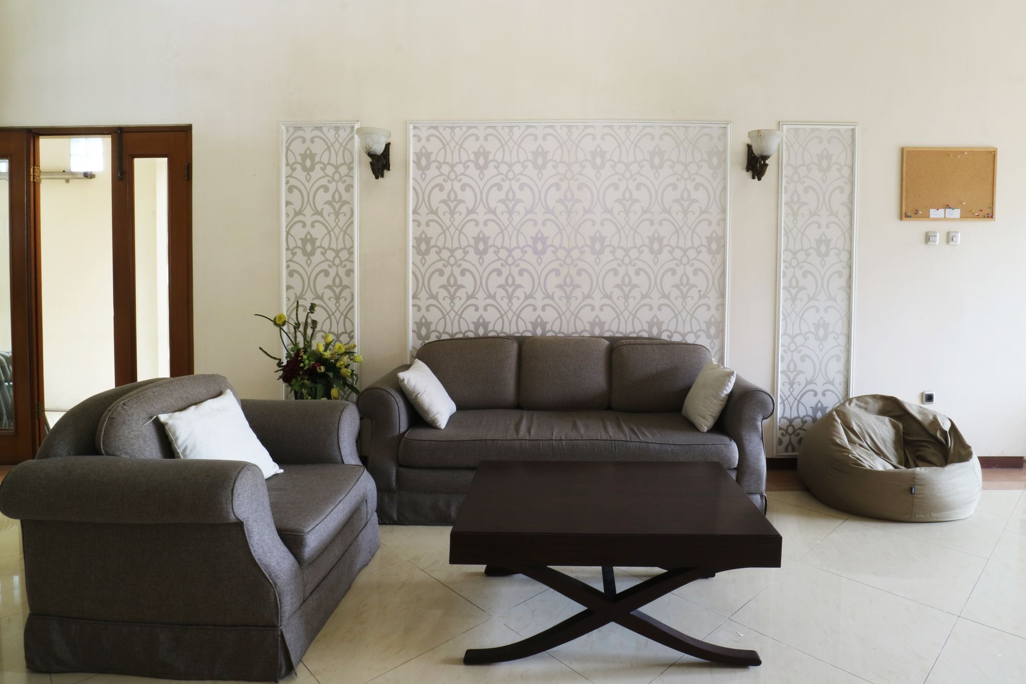 Maharani Guesthouse Tebet Syariah Jacarta Exterior foto