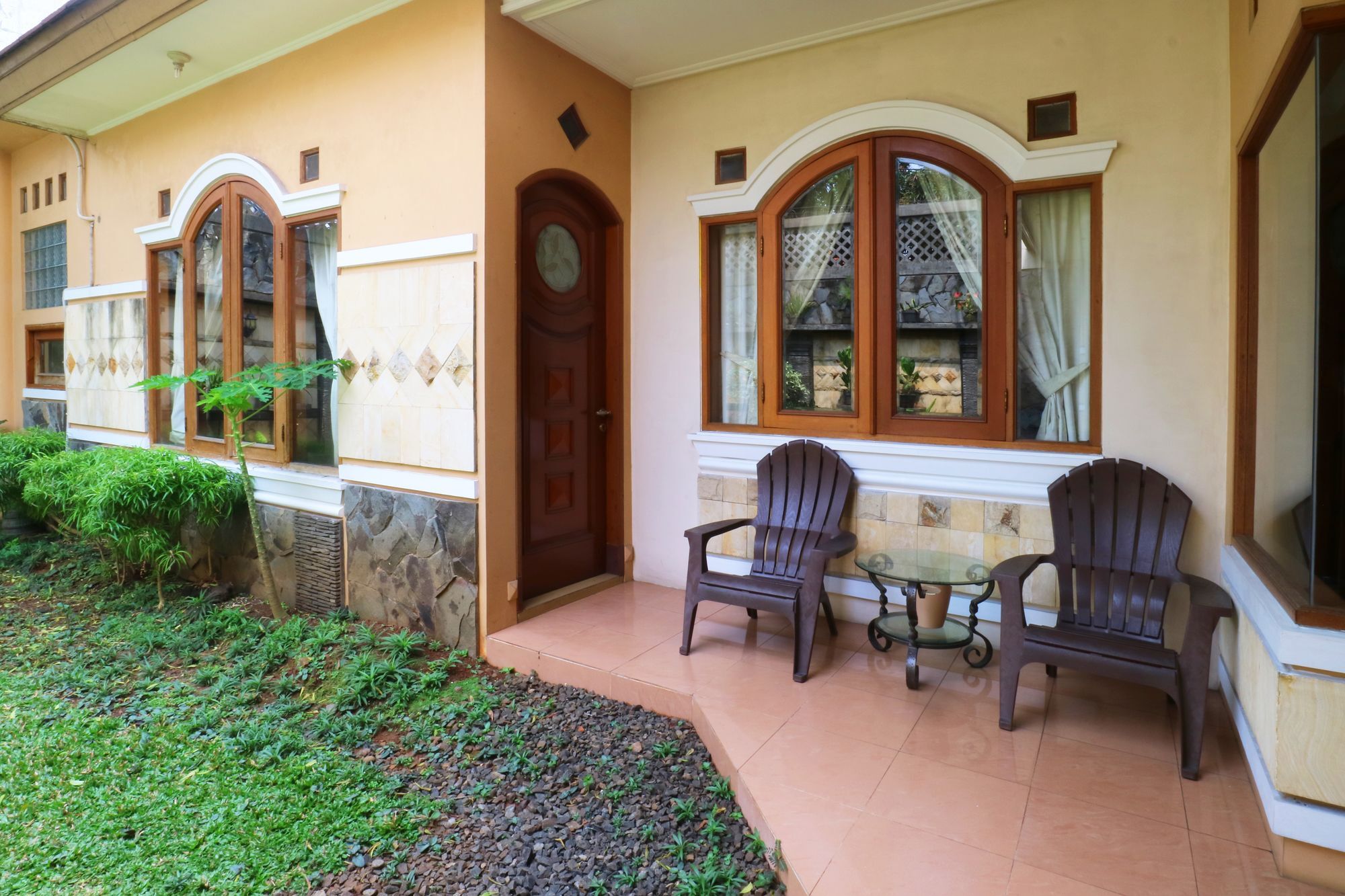 Maharani Guesthouse Tebet Syariah Jacarta Exterior foto