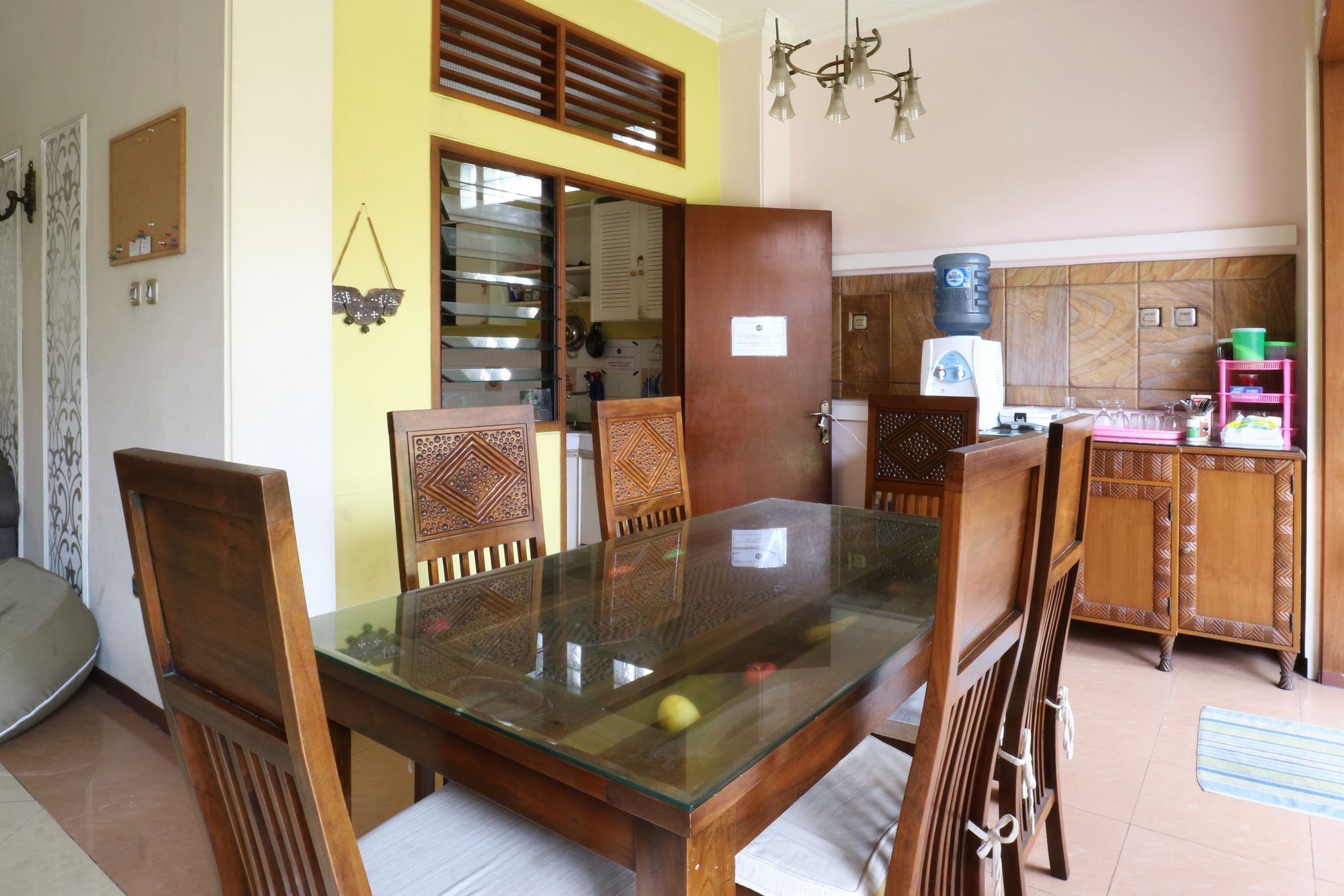 Maharani Guesthouse Tebet Syariah Jacarta Exterior foto